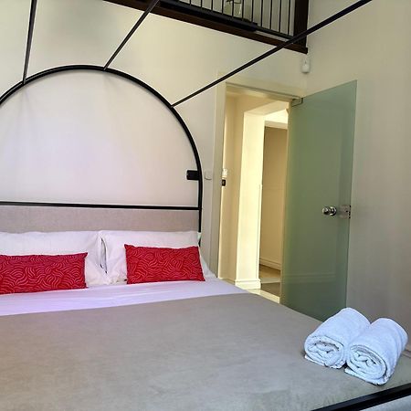 W Like Apartment On Hert Of City Center Катанія Екстер'єр фото
